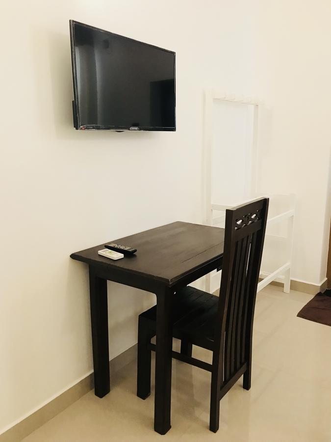 Royal White Tourist Rest Hotel Anuradhapura Exterior foto